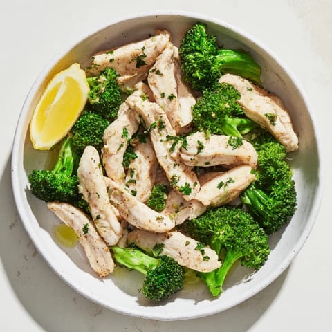 Freshly steamed Microwave-Steamed Chicken and Broccoli, perfect for a quick and nutritious weeknight dinner.