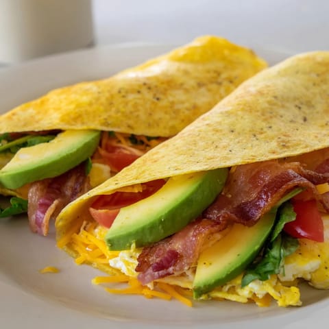 Knuspriger Frühstück Wrap