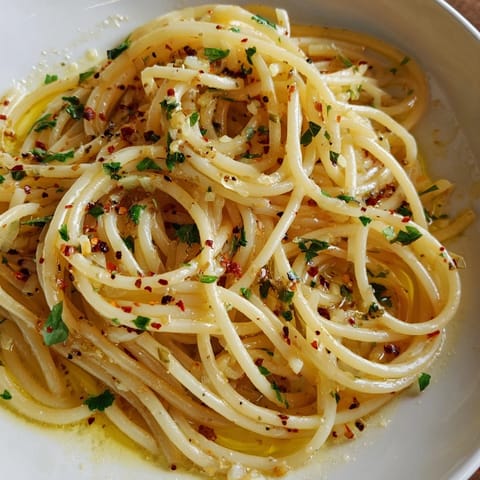 Aglio e Olio Express Pasta